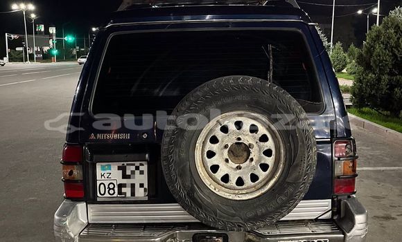 Buy Used Mitsubishi Pajero Blue Car in Almaty in Almati Buy Used Mitsubishi Pajero Blue Car in Almaty in Almati