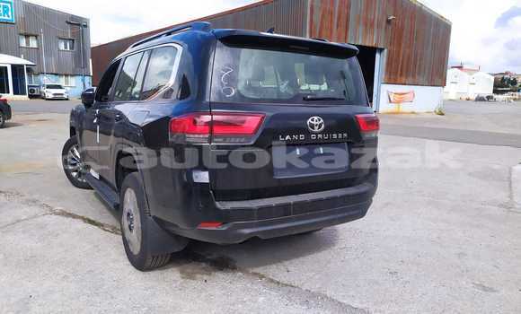 Buy New Toyota Land Cruiser Black Car in Almaty in Almati Buy New Toyota Land Cruiser Black Car in Almaty in Almati