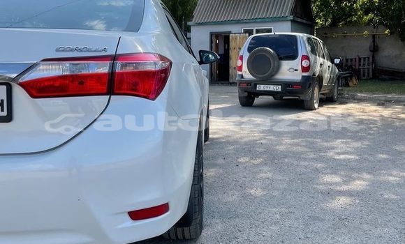 Buy Used Toyota Corolla White Car in Aktobe in Aktobe Buy Used Toyota Corolla White Car in Aktobe in Aktobe