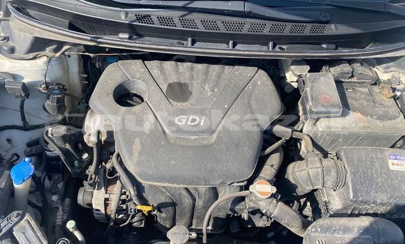 Buy Used Hyundai Avante White Car in Almaty in Almati Buy Used Hyundai Avante White Car in Almaty in Almati