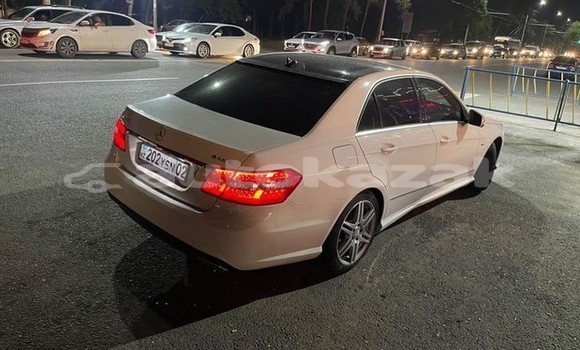 Buy Used Mercedes-Benz E-klasse White Car in Almaty in Almati Buy Used Mercedes-Benz E-klasse White Car in Almaty in Almati