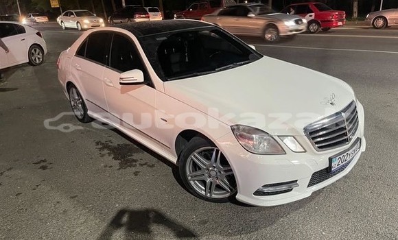 Buy Used Mercedes-Benz E-klasse White Car in Almaty in Almati Buy Used Mercedes-Benz E-klasse White Car in Almaty in Almati
