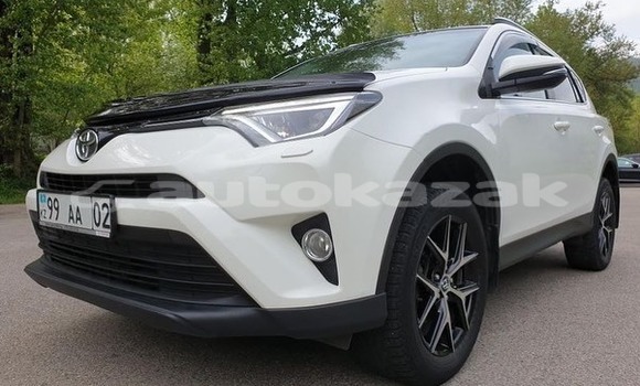 Buy Used Toyota RAV4 White Car in Almaty in Almati Buy Used Toyota RAV4 White Car in Almaty in Almati