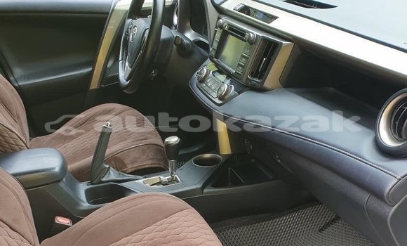 Buy Used Toyota RAV4 White Car in Almaty in Almati Buy Used Toyota RAV4 White Car in Almaty in Almati
