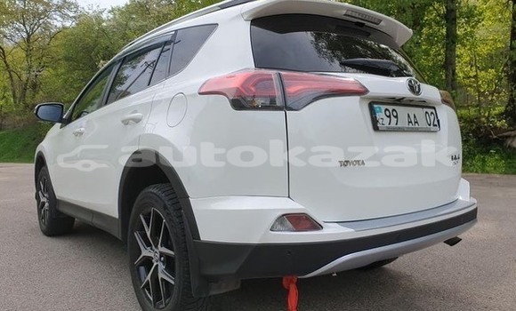 Buy Used Toyota RAV4 White Car in Almaty in Almati Buy Used Toyota RAV4 White Car in Almaty in Almati
