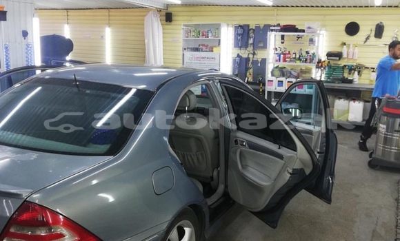 Buy Used Mercedes-Benz C–Class Blue Car in Almaty in Almati Buy Used Mercedes-Benz C–Class Blue Car in Almaty in Almati