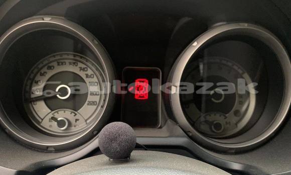 Buy New Mitsubishi Pajero White Car in Almaty in Almati Buy New Mitsubishi Pajero White Car in Almaty in Almati
