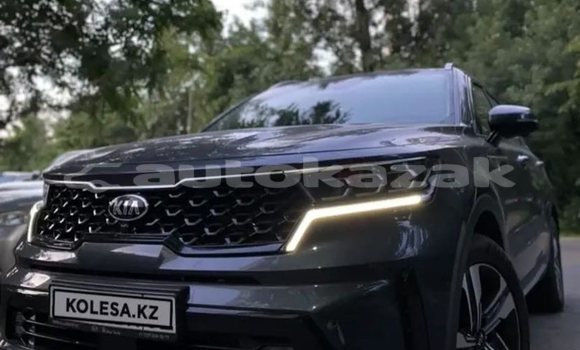 Buy Used Kia Sorento Black Car in Almaty in Almati
