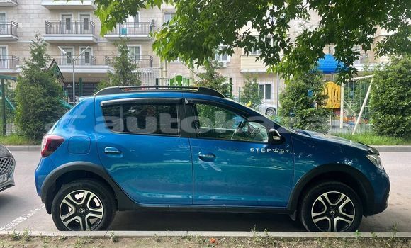 Buy Used Renault Sandero Blue Car in Almaty in Almati Buy Used Renault Sandero Blue Car in Almaty in Almati