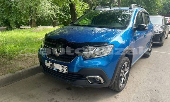 Buy Used Renault Sandero Blue Car in Almaty in Almati Buy Used Renault Sandero Blue Car in Almaty in Almati