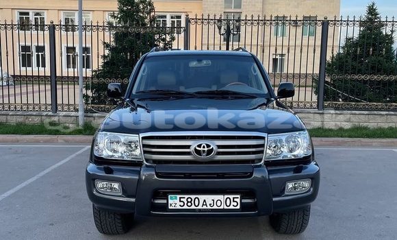 Buy Used Toyota Land Cruiser Black Car in Almaty in Almati Buy Used Toyota Land Cruiser Black Car in Almaty in Almati