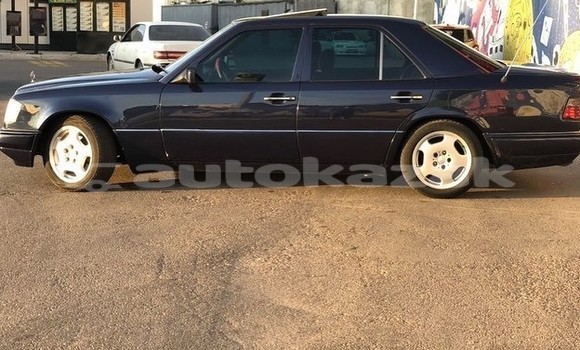 Buy Used Mercedes-Benz E-Classe Black Car in Almaty in Almati Buy Used Mercedes-Benz E-Classe Black Car in Almaty in Almati