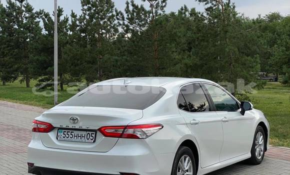 Buy Used Toyota Camry White Car in Taldikorgan in Almati Buy Used Toyota Camry White Car in Taldikorgan in Almati