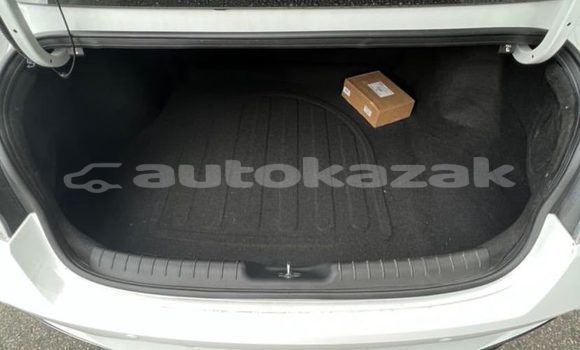 Buy Used Hyundai Elantra White Car in Almaty in Almati Buy Used Hyundai Elantra White Car in Almaty in Almati