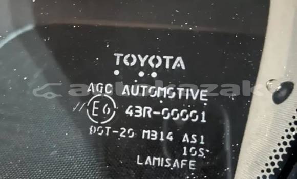 Buy Used Toyota Land Cruiser White Car in Almaty in Almati Buy Used Toyota Land Cruiser White Car in Almaty in Almati
