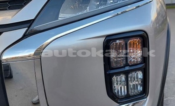 Buy Used Mitsubishi Outlander Silver Car in Almaty in Almati Buy Used Mitsubishi Outlander Silver Car in Almaty in Almati