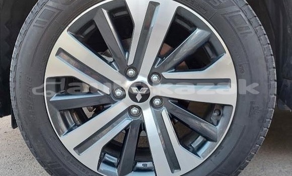 Buy Used Mitsubishi Outlander Silver Car in Almaty in Almati Buy Used Mitsubishi Outlander Silver Car in Almaty in Almati