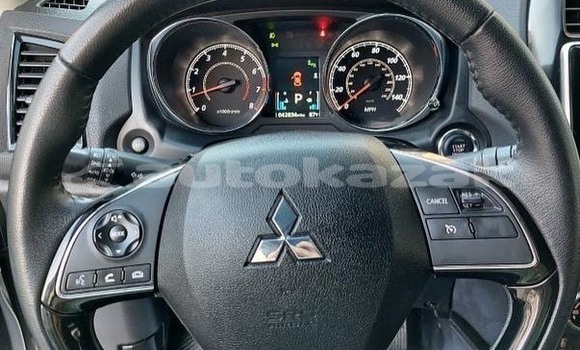 Buy Used Mitsubishi Outlander Silver Car in Almaty in Almati Buy Used Mitsubishi Outlander Silver Car in Almaty in Almati