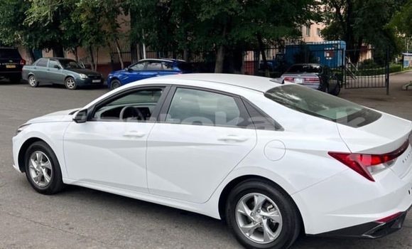 Buy Used Hyundai Elantra White Car in Almaty in Almati Buy Used Hyundai Elantra White Car in Almaty in Almati