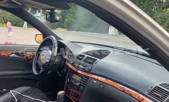 Buy Used Mercedes-Benz E-klasse Silver Car in Talgar in Almati Buy Used Mercedes-Benz E-klasse Silver Car in Talgar in Almati