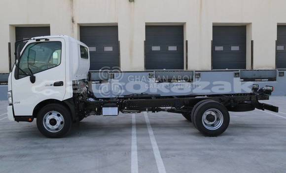 Buy New Hino 714 White Truck in Import - Dubai in Akmecet Buy New Hino 714 White Truck in Import - Dubai in Akmecet