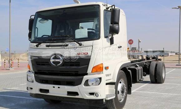 Buy New Hino GH White Truck in Import - Dubai in Akmecet
