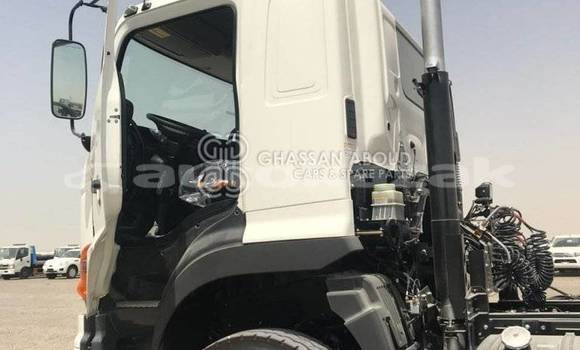 Buy New Hino 714 White Truck in Import - Dubai in Akmecet Buy New Hino 714 White Truck in Import - Dubai in Akmecet