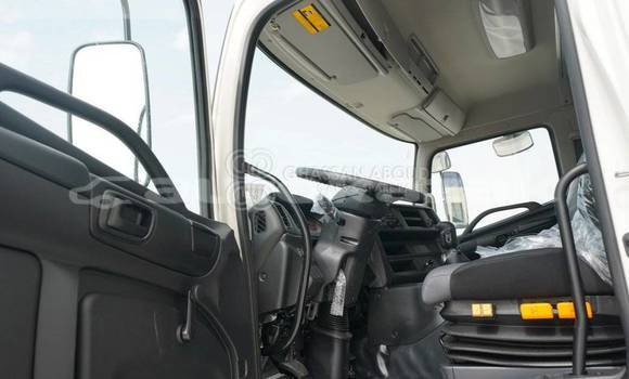 Buy New Hino 714 White Truck in Import - Dubai in Akmecet Buy New Hino 714 White Truck in Import - Dubai in Akmecet