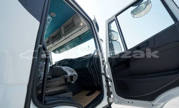 Buy New Iveco Trakker White Truck in Import - Dubai in Akmecet Buy New Iveco Trakker White Truck in Import - Dubai in Akmecet