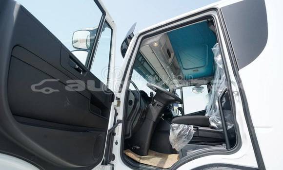 Buy New Iveco Trakker White Truck in Import - Dubai in Akmecet Buy New Iveco Trakker White Truck in Import - Dubai in Akmecet