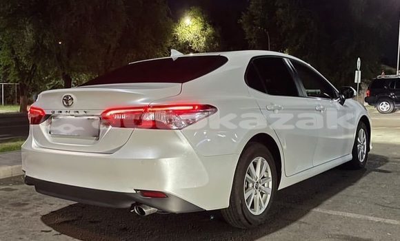 Buy Used Toyota Camry White Car in Almaty in Almati Buy Used Toyota Camry White Car in Almaty in Almati