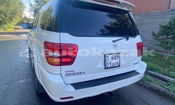 Buy Used Toyota Sequoia White Car in Astana in Akmola Buy Used Toyota Sequoia White Car in Astana in Akmola