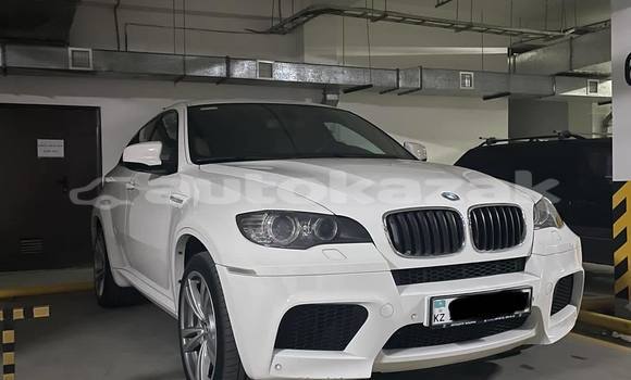 Buy Used BMW X6 White Car in Almaty in Almati