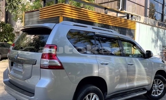 Buy Used Toyota Land Cruiser Prado Silver Car in Taraz in Taraz Buy Used Toyota Land Cruiser Prado Silver Car in Taraz in Taraz