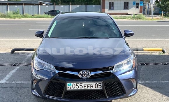 Buy Used Toyota Camry Blue Car in Almaty in Almati