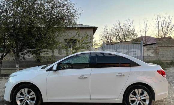 Buy Used Chevrolet Cruze White Car in Almaty in Almati Buy Used Chevrolet Cruze White Car in Almaty in Almati
