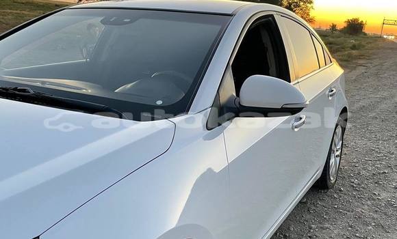 Buy Used Chevrolet Cruze White Car in Almaty in Almati Buy Used Chevrolet Cruze White Car in Almaty in Almati