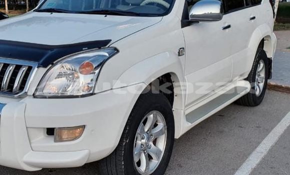 Buy Used Toyota Land Cruiser White Car in Almaty in Almati Buy Used Toyota Land Cruiser White Car in Almaty in Almati