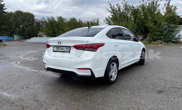 Buy Used Hyundai Accent White Car in Almaty in Almati Buy Used Hyundai Accent White Car in Almaty in Almati