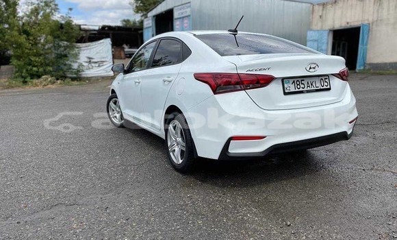 Buy Used Hyundai Accent White Car in Almaty in Almati Buy Used Hyundai Accent White Car in Almaty in Almati
