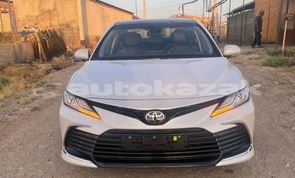 Buy Used Toyota Camry White Car in Almaty in Almati Buy Used Toyota Camry White Car in Almaty in Almati