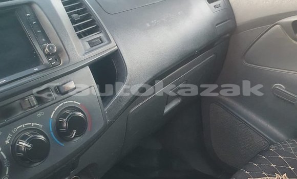 Buy Used Toyota Hilux White Car in Almaty in Almati Buy Used Toyota Hilux White Car in Almaty in Almati