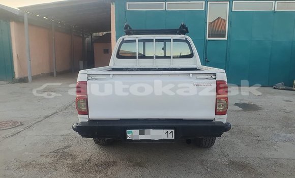Buy Used Toyota Hilux White Car in Almaty in Almati Buy Used Toyota Hilux White Car in Almaty in Almati