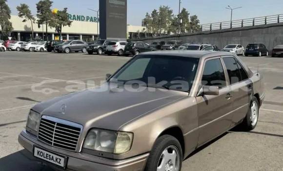 Buy Used Mercedes-Benz E-klasse Brown Car in Almaty in Almati Buy Used Mercedes-Benz E-klasse Brown Car in Almaty in Almati