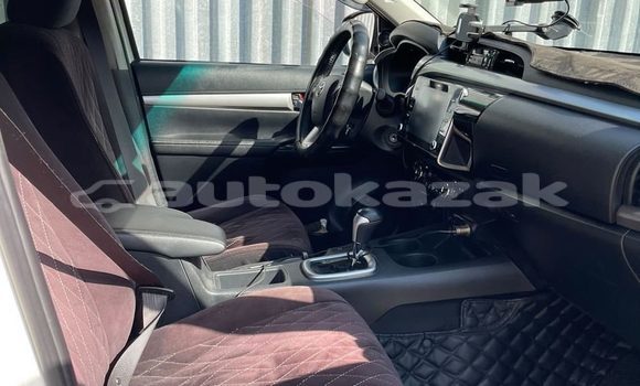 Buy Used Toyota Hilux White Car in Almaty in Almati Buy Used Toyota Hilux White Car in Almaty in Almati