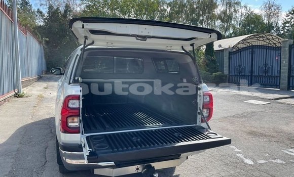 Buy Used Toyota Hilux White Car in Almaty in Almati Buy Used Toyota Hilux White Car in Almaty in Almati