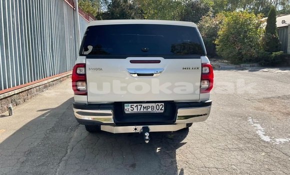 Buy Used Toyota Hilux White Car in Almaty in Almati Buy Used Toyota Hilux White Car in Almaty in Almati