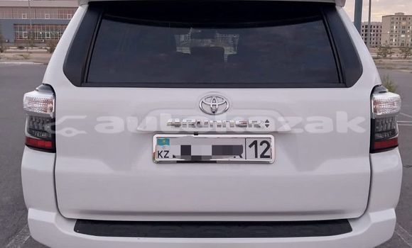 Buy Used Toyota 4Runner White Car in Aktau in Mankistau Buy Used Toyota 4Runner White Car in Aktau in Mankistau