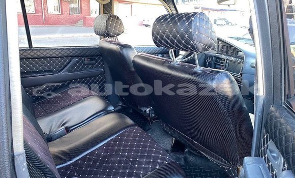 Buy Used Toyota Land Cruiser Black Car in Atyrau in Atirau Buy Used Toyota Land Cruiser Black Car in Atyrau in Atirau