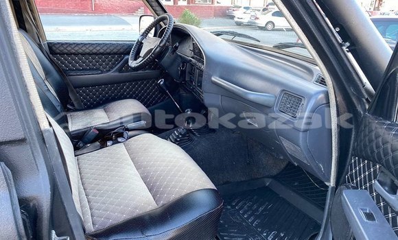 Buy Used Toyota Land Cruiser Black Car in Atyrau in Atirau Buy Used Toyota Land Cruiser Black Car in Atyrau in Atirau
